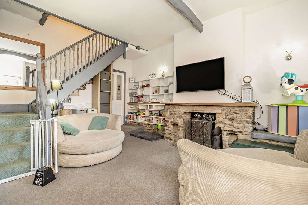 Property photo 3 of 22