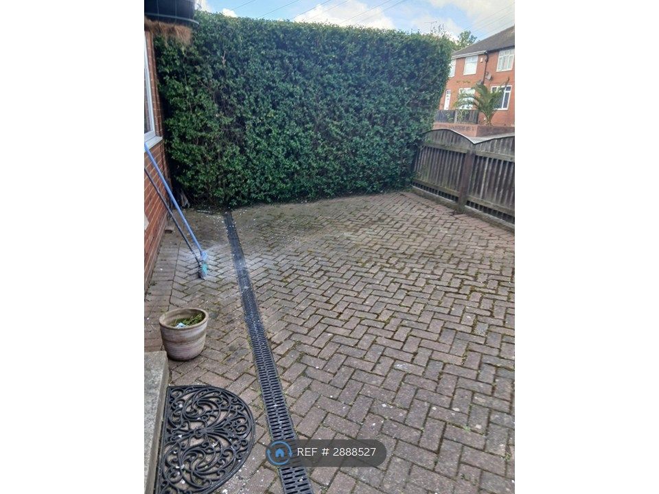 Property photo 2 of 16 Front Garden