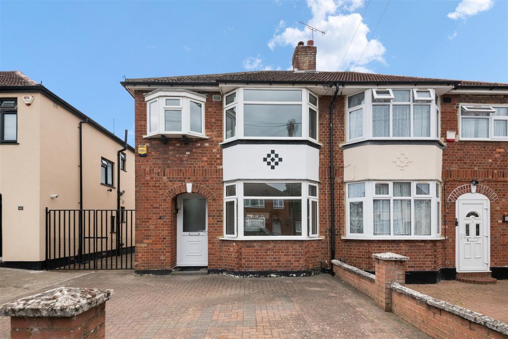 Property photo 1 of 12