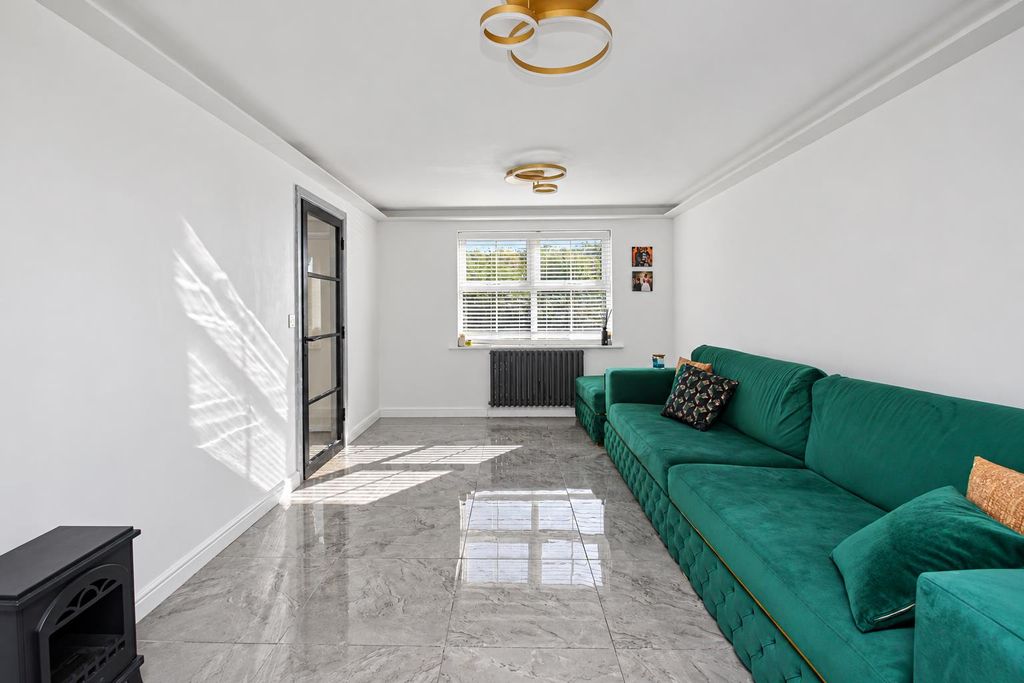 Property photo 3 of 24 Untitled18.Png