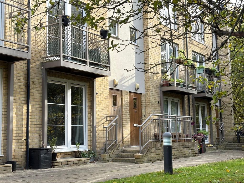 Property photo 1 of 23 Front Aspect