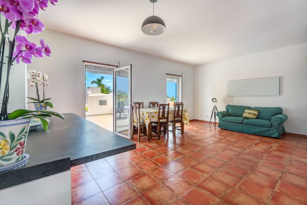 Property photo 2 of 30