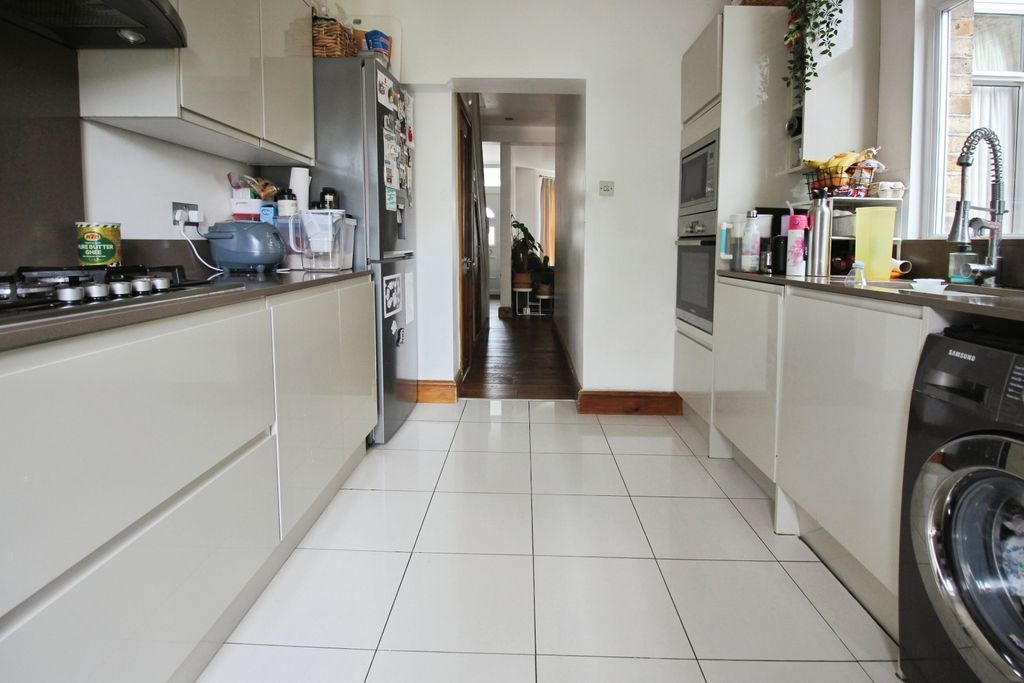 Property photo 3 of 16 Pbox-Img.Jpg