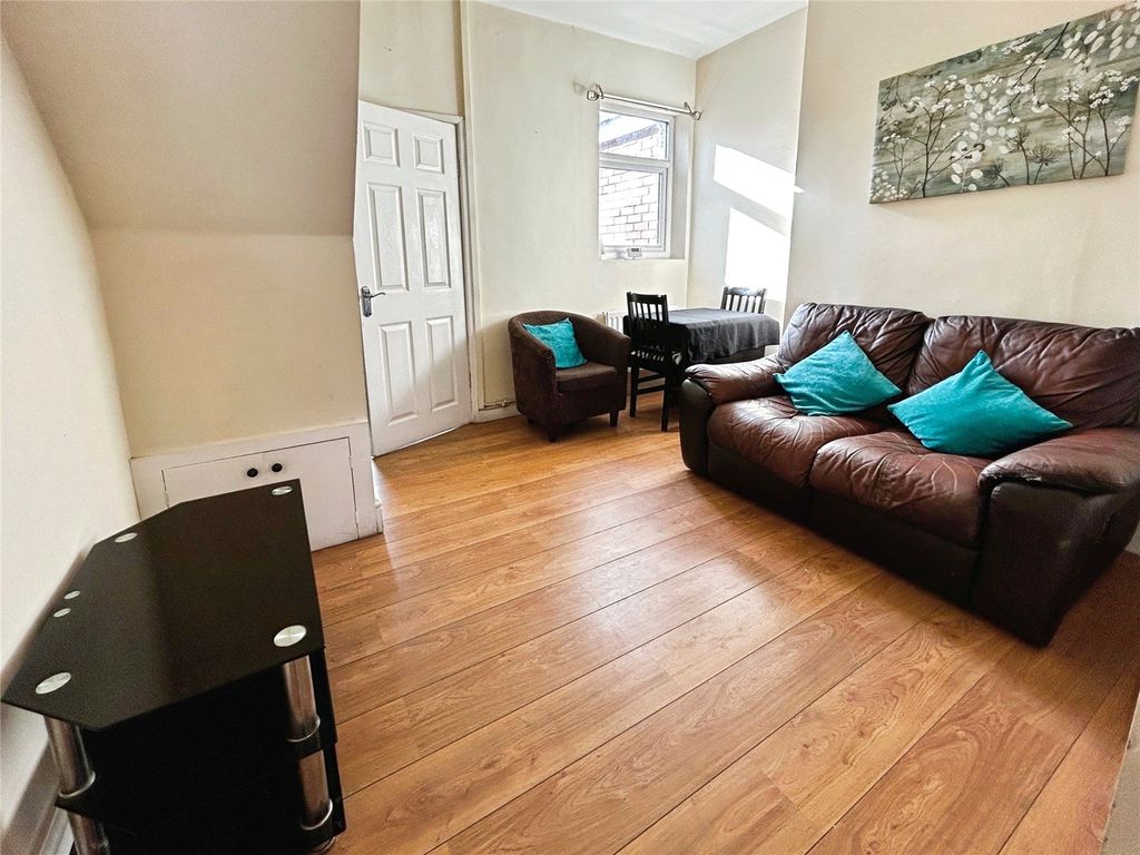 Property photo 2 of 10 Picture No. 03