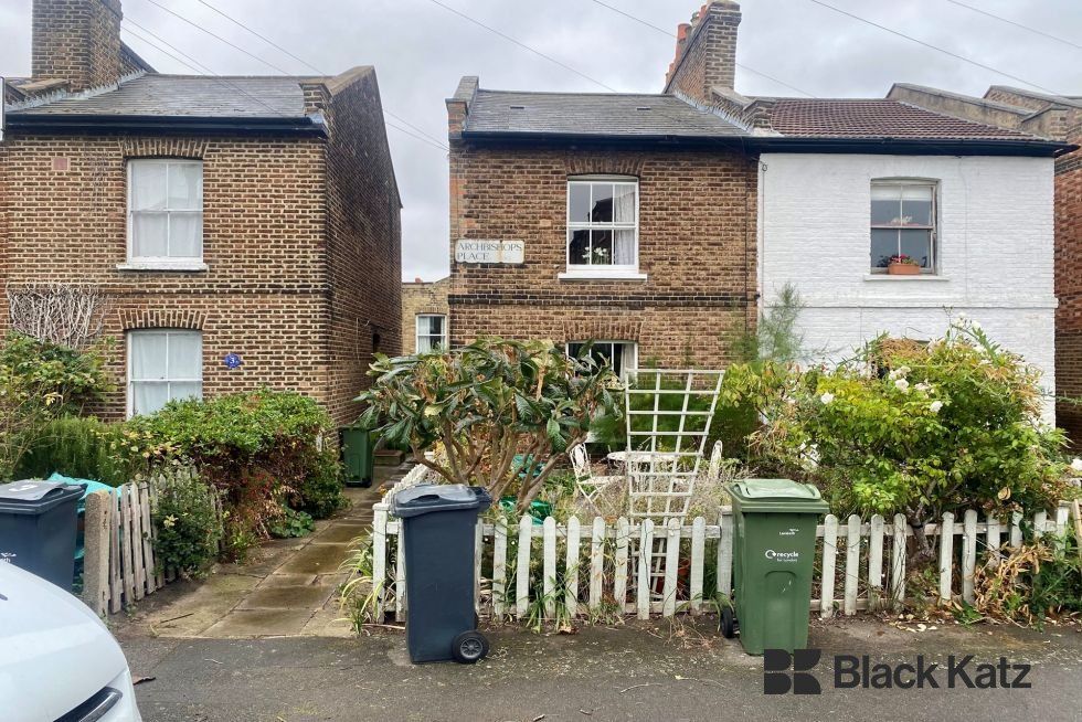 Property photo 2 of 11