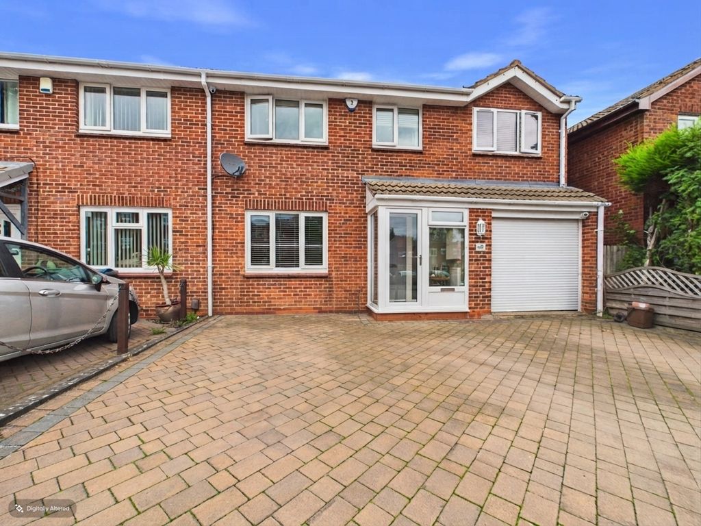 Property photo 1 of 26 Cam01698G0Pr0325Still039001