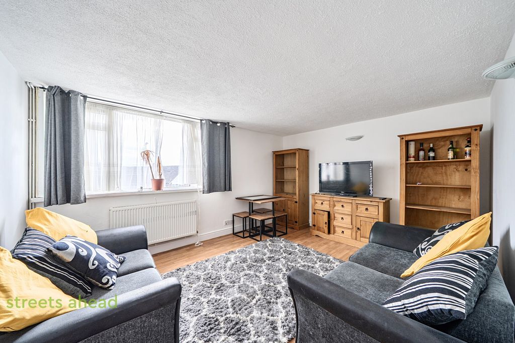 Property photo 2 of 10 F6E8Ff31-Ecba-4Fe...