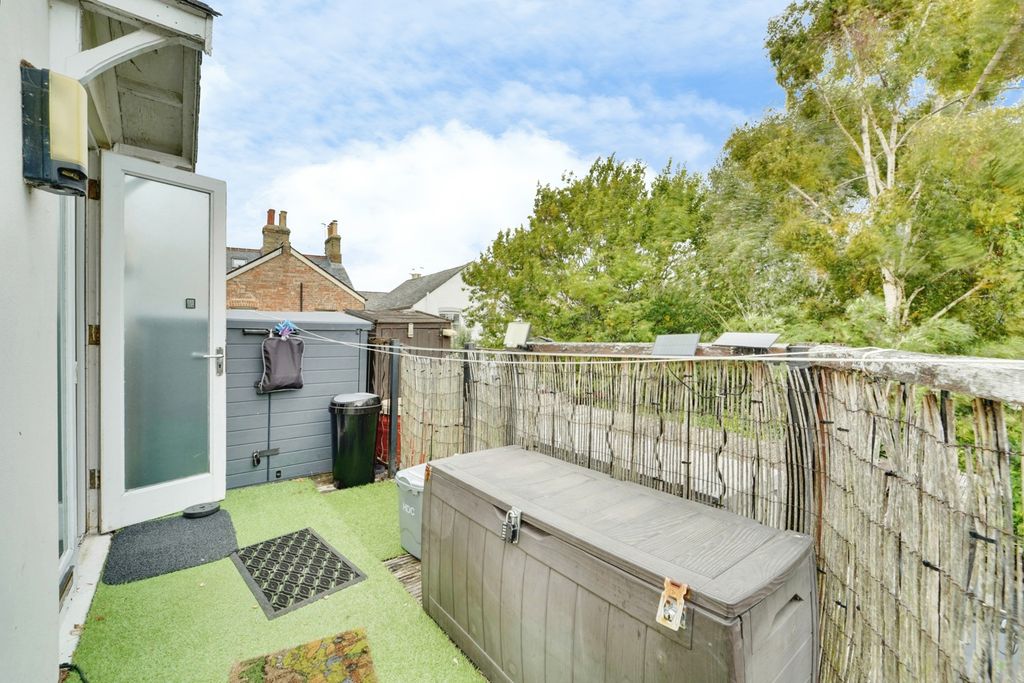 Property photo 3 of 12 Pbox-Img.Jpg