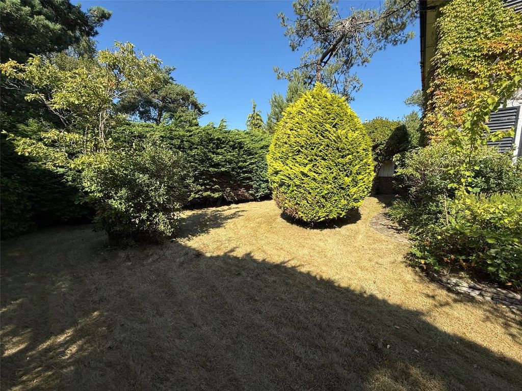 Property photo 3 of 30 Picture No. 32