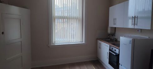 Property photo 2 of 3