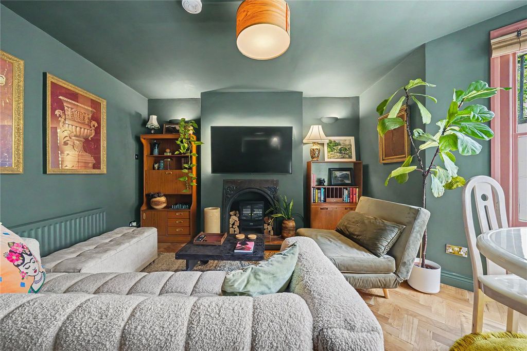 Property photo 2 of 22 Picture No. 02