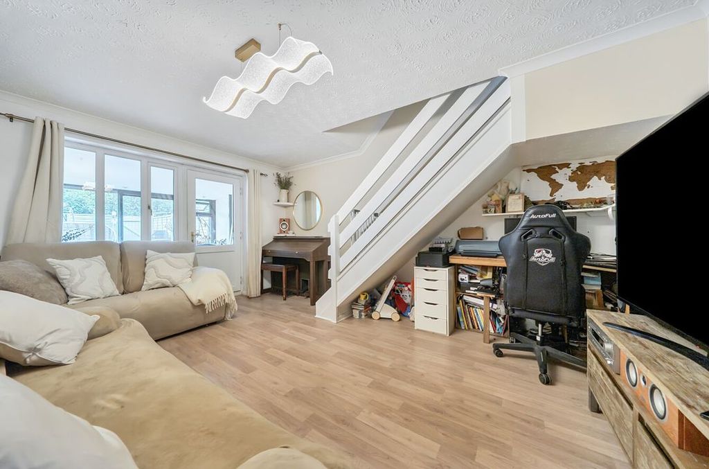Property photo 3 of 10 15128142