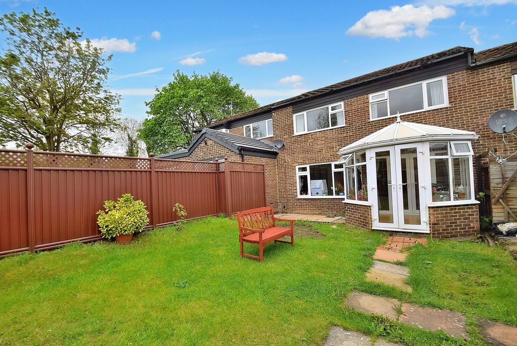 Property photo 2 of 12