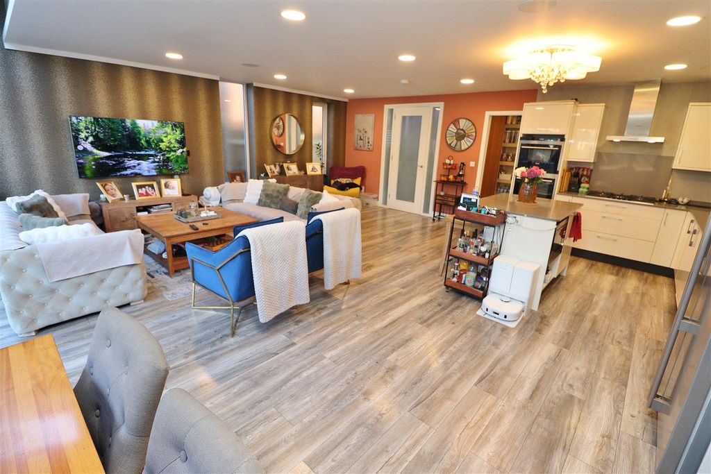 Property photo 3 of 37 Img_5003.Jpg