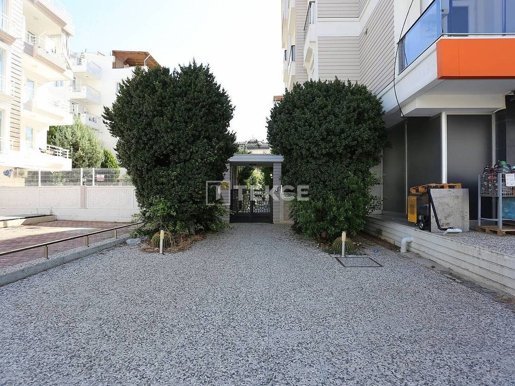 Property photo 2 of 29