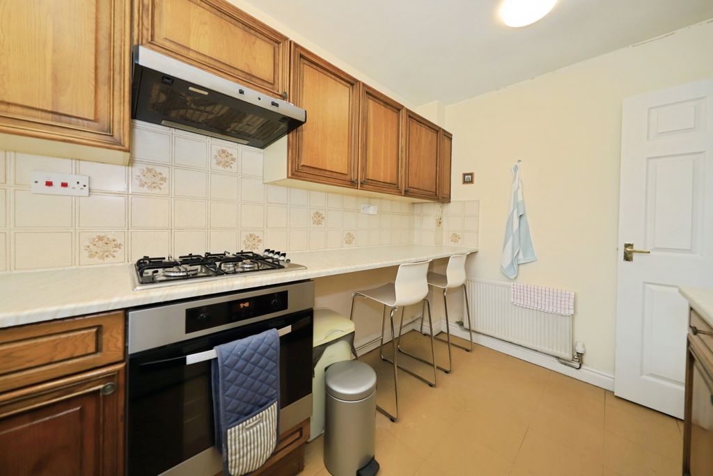 Property photo 3 of 17 Photo