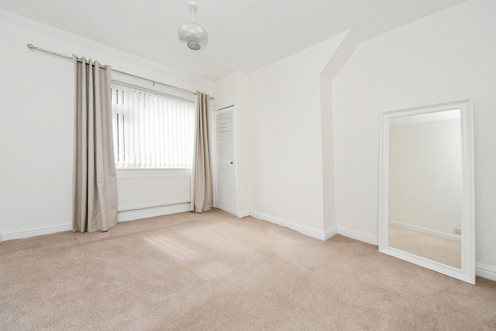 Property photo 3 of 18 Photo