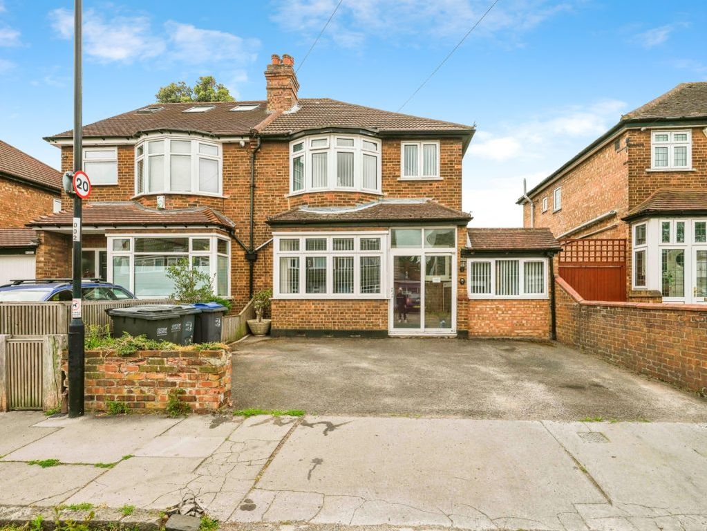 Property photo 1 of 18