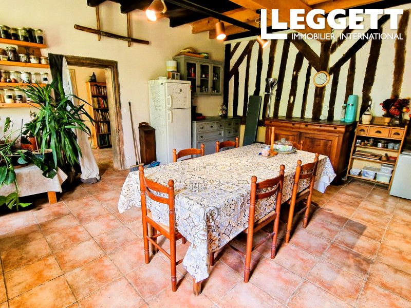 Property photo 2 of 10