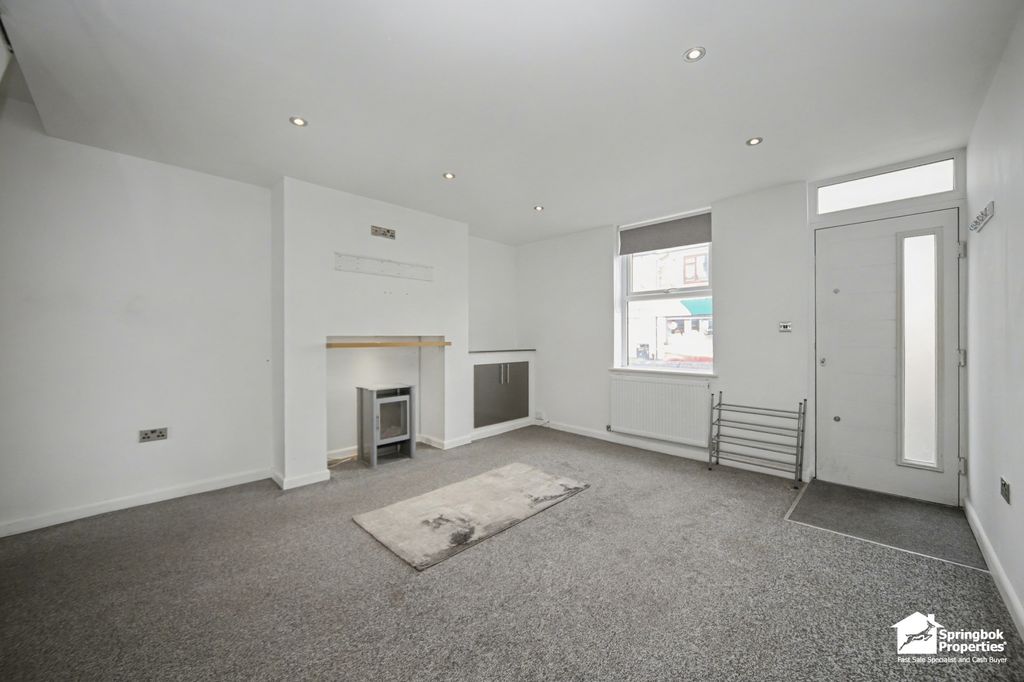 Property photo 2 of 17 Image 1