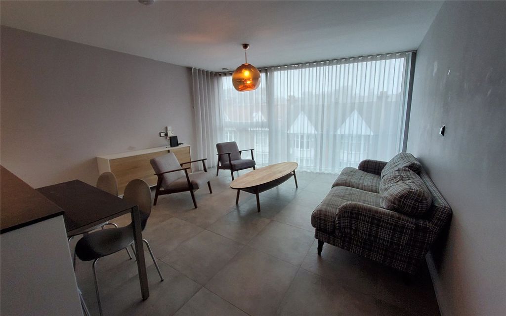 Property photo 1 of 11 Picture No. 17