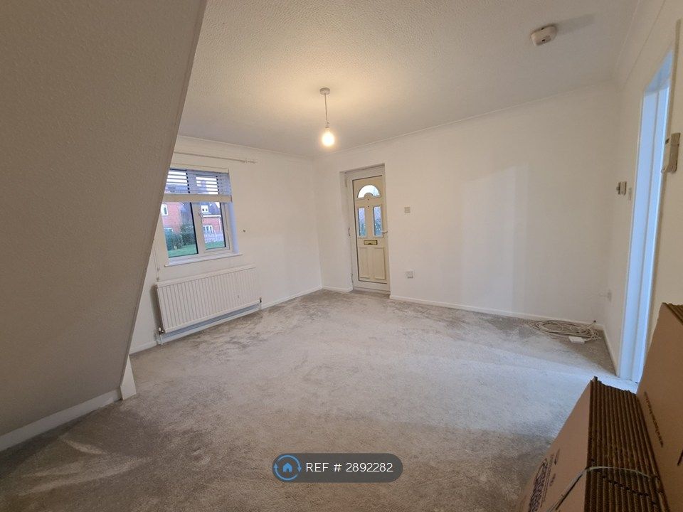 Property photo 3 of 13 Living Room