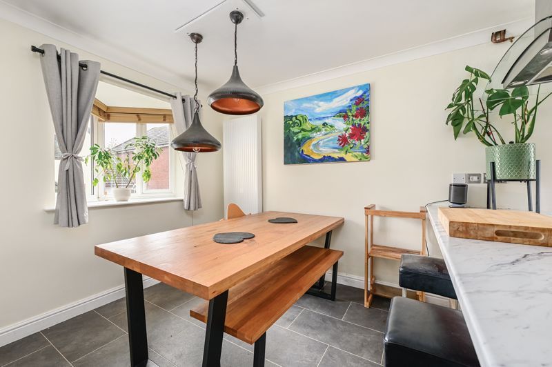 Property photo 3 of 14 Photo 6