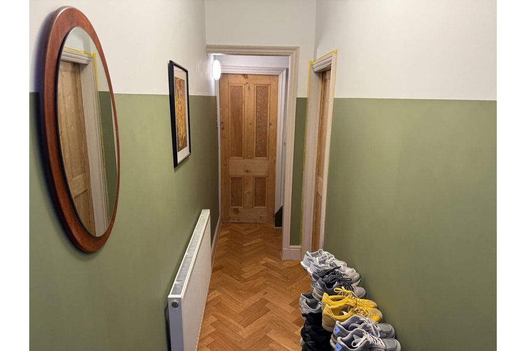 Property photo 2 of 25