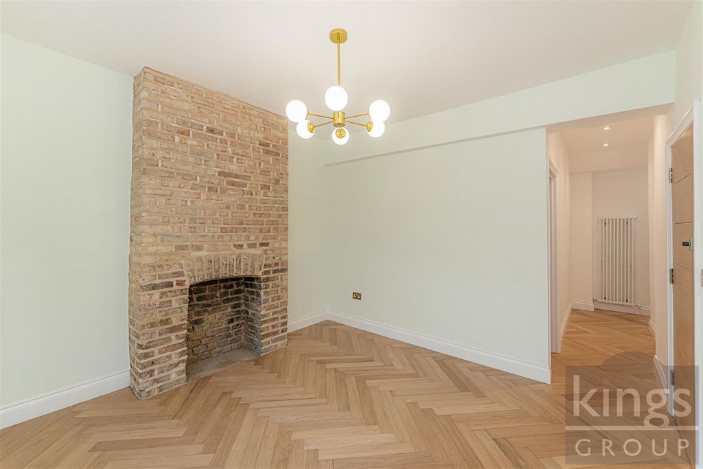 Property photo 3 of 16 8.Jpg