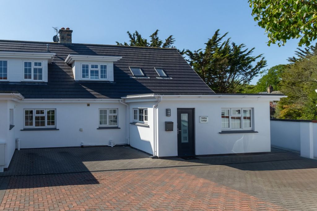 Property photo 1 of 26 Picture No. 28
