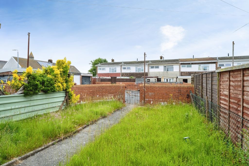 Property photo 3 of 18 Pbox-Img.Jpg
