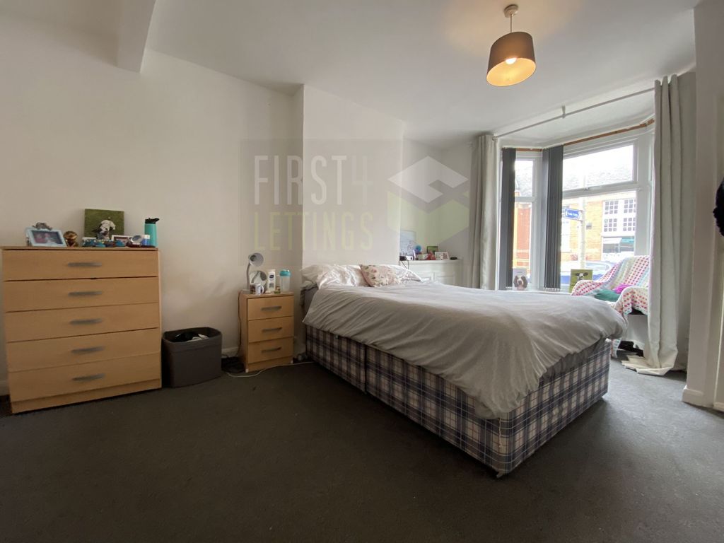 Property photo 2 of 10 Photo 13