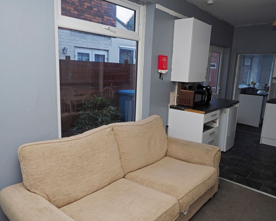 Property photo 2 of 23 Lounge