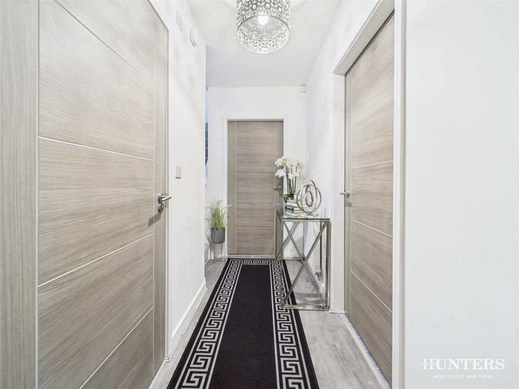 Property photo 2 of 17 Cam03792G0-Pr0352-Still001.Jpg