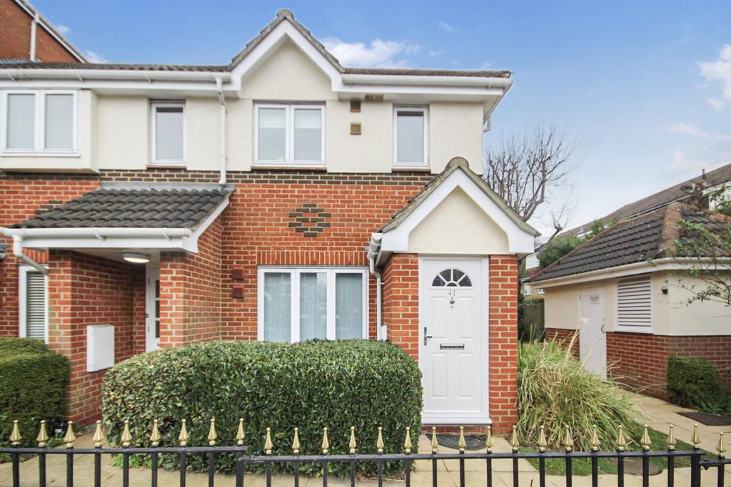 Property photo 1 of 7 Ext Blue.Jpg