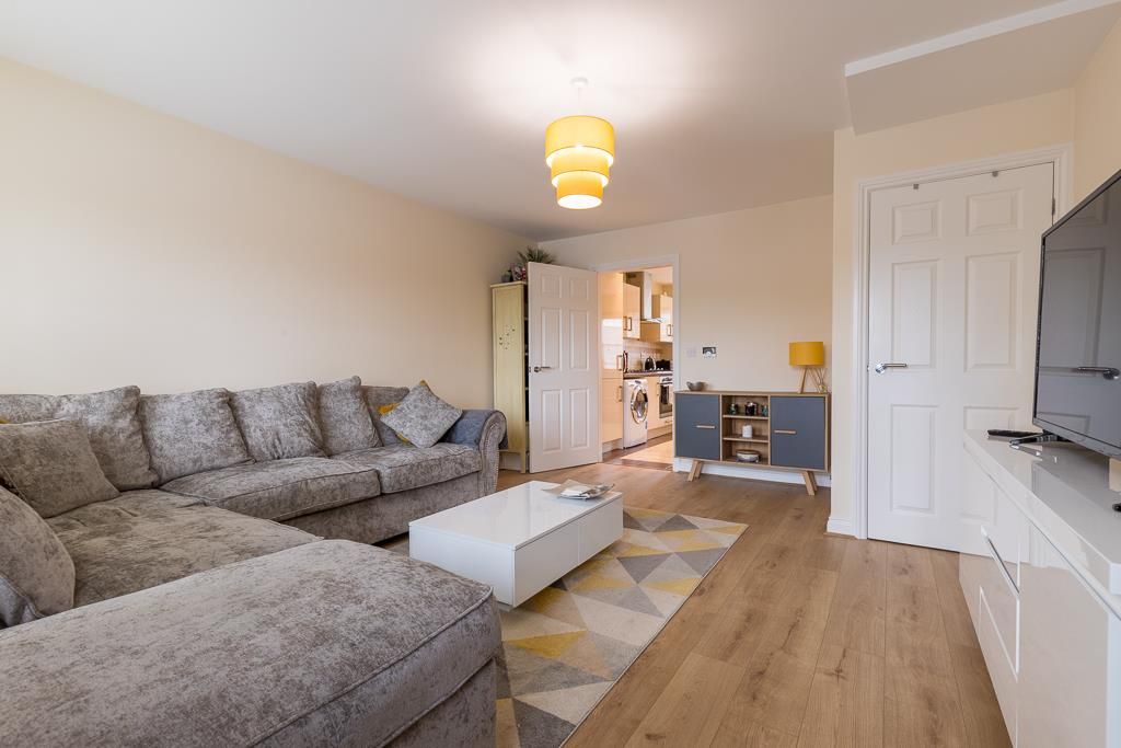 Property photo 2 of 10 Living Room