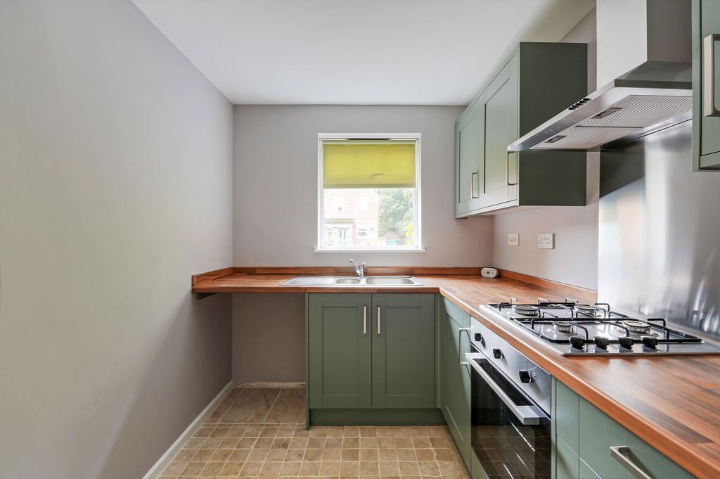Property photo 3 of 15 Kitchen