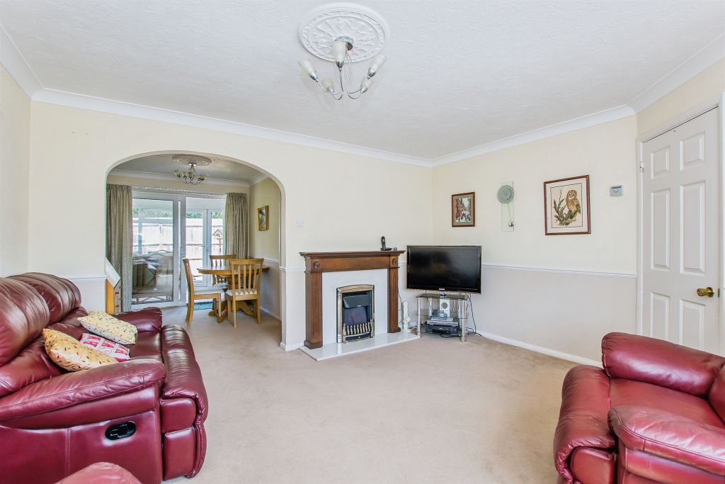 Property photo 2 of 17