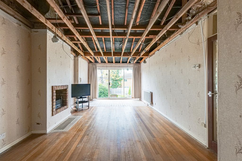 Property photo 3 of 24