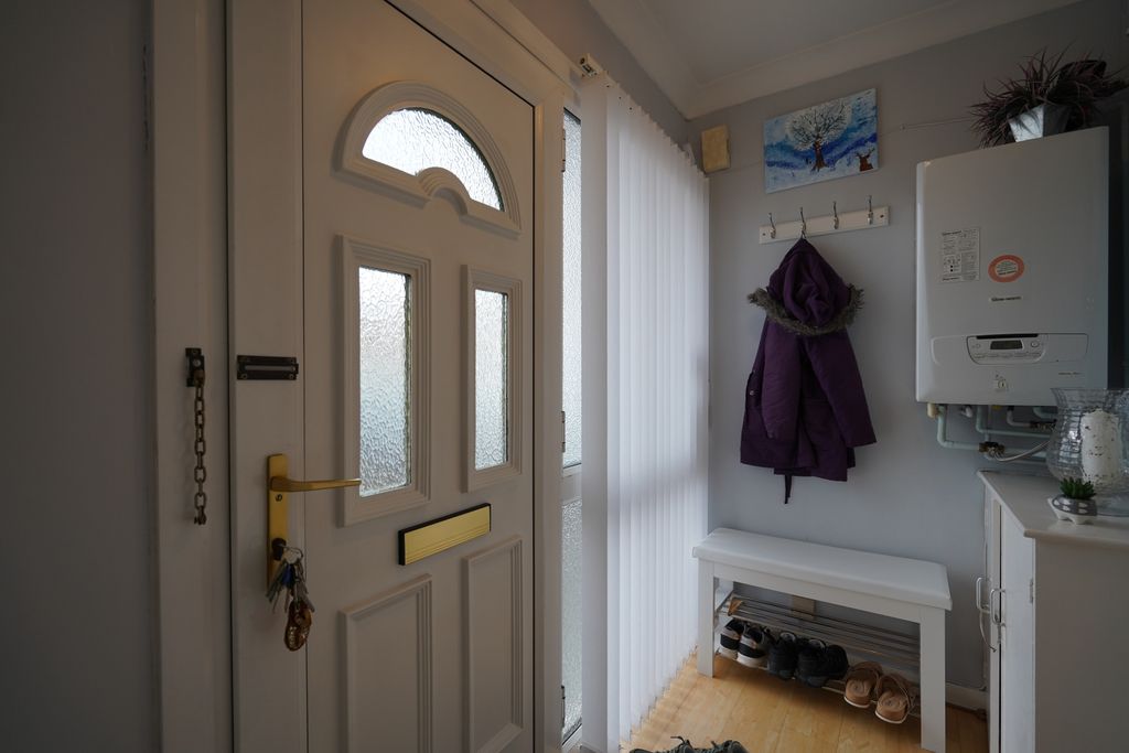 Property photo 2 of 23