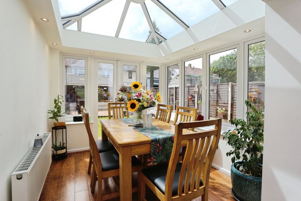 Property photo 2 of 23 Picture No. 29
