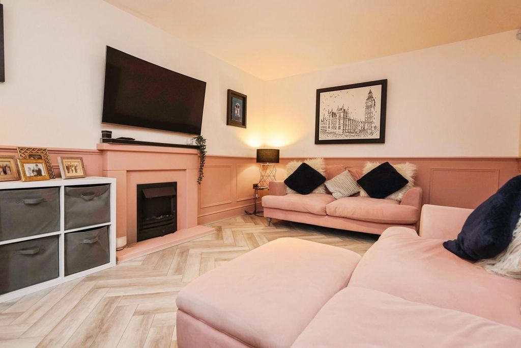 Property photo 2 of 19 Living Room