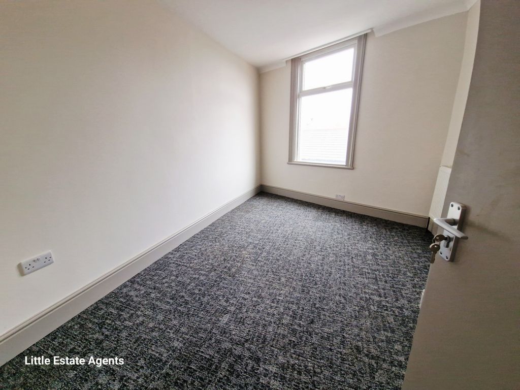 Property photo 1 of 6 Photo 1