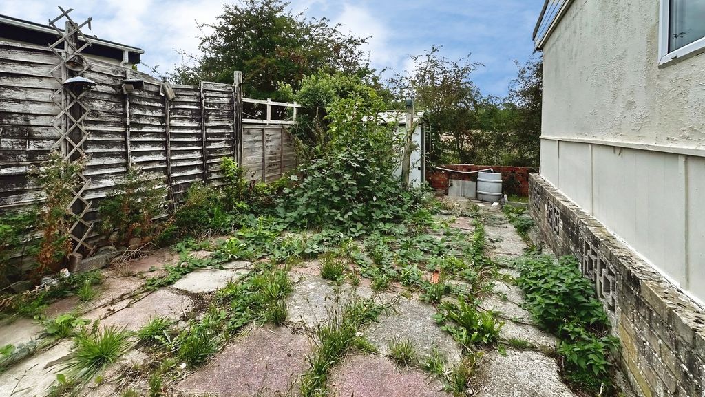 Property photo 2 of 5 Pbox-Img.Jpg