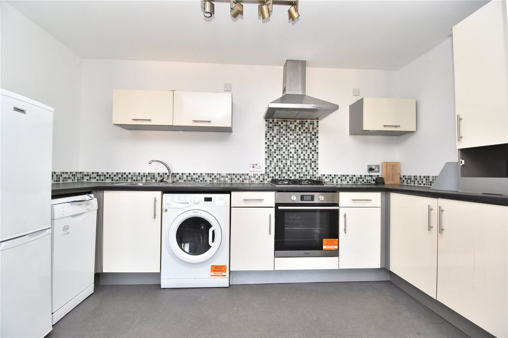 Additional image 5 of 2 bed flat to rentFore Hamlet, Nautica, Ipswich, Suffolk IP3