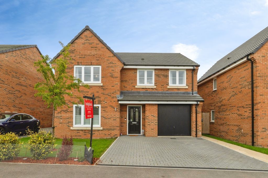 Property photo 1 of 19 Pbox-Img.Jpg