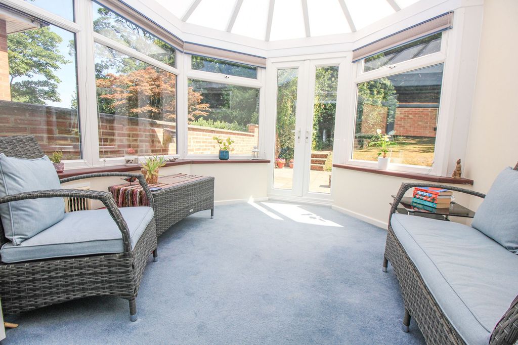 Property photo 2 of 25