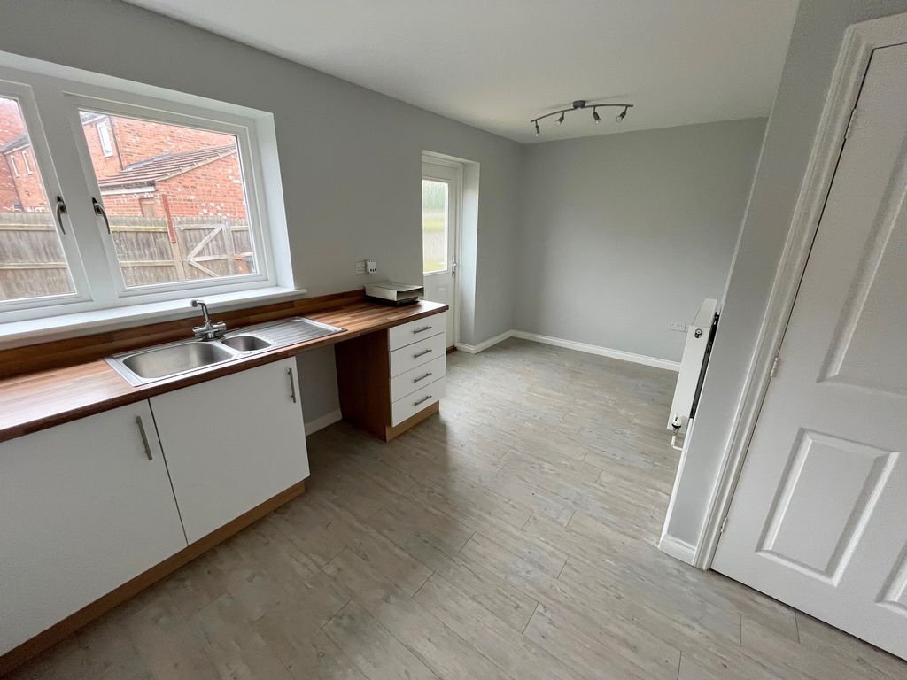 Additional image 7 of 3 bed end terrace house to rentSilver Birch Place, Grimsby DN34