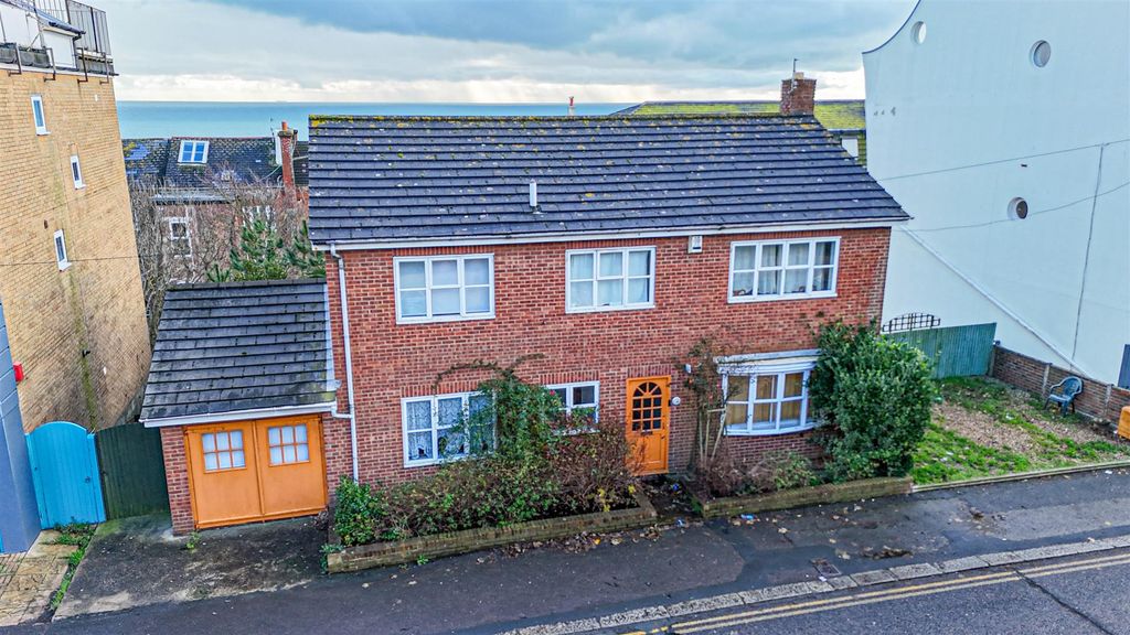 Property photo 1 of 38 Dji_20251203111214_0017_D.Jpg