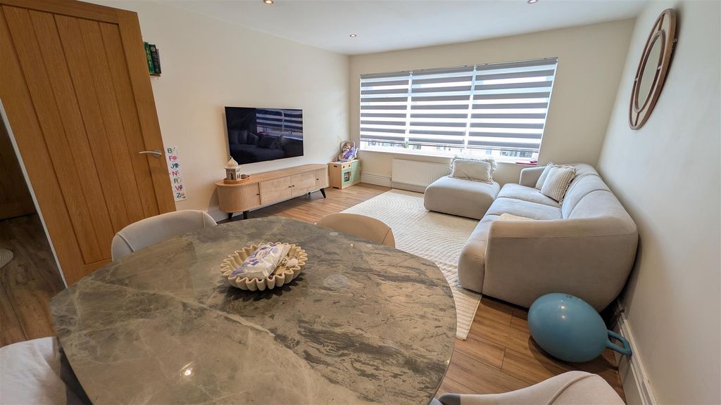 Property photo 3 of 8 Living Room